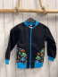 Preview: neu Babauba  Sweatjacke  Gr. 110  schwarz bunte Spinnen hellblauer Bund + Reißverschluss 
