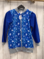 Preview: Babauba  Sweatjacke  Gr. 122  bau weiße Weltraumbilder grauer Bund + Reißverschlus 