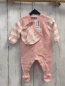 Preview: 3tlg Boboli neu Strickoverall + Mütze + Beutel Gr. 56  rosa weiß Streifen + Stern 
