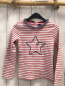 Preview: Okaidi  Langarmshirt  Gr. 128  hellgrau rote Streifen grauer Kragen + Stern 