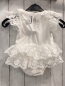 Preview:  Playsuit Gr. 74  weiß Rüsschen Stickerei
