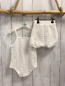 Preview: 2tlg  Body + Shorts  Gr. 68  weiß Lochstickerei rote Erdbeeren 