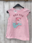 Preview:  T-Shirt Gr. 140  rosa weiß gestreift Delfin