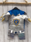 Preview:  Karnevalkostüm  Gr. 116  silber Ritterweste mit Löwenwappn + blauem Umhang 
