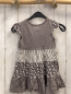 Preview:   Kleid  Gr. 98  grau weiße Punkte Streifen + Schmetterlinge + gelber Schmetterling 