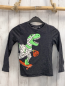 Preview:   Langarmshirt  Gr. 128  schwarz hellgraue Streifen Dino auf Skateboard 