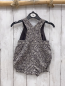 Preview:   Playsuit  Gr. 62  dunkelgrau weiße Blumen 