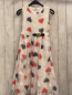 Preview:   Kleid  Gr. 146/152  weiß zweilagig Lochstickerei grau weiß rote Herzen Gürtel +