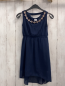 Preview:   Kleid  Gr. 128  blau Ausschnitt mit silber bronze Steinen 