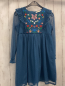 Preview: Mini Boden Kleid Gr. 134  petrol Tülllage mit Punkten gestickte Blumen