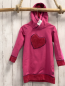 Preview: Jako-o  Kleid  Gr. 104  pink Kapuze rotes Plüschherz + -bund 