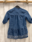 Preview: vertbaudet Kleid Gr. 104  blau Jeans weiße Blumenstickerei