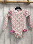 Preview: Cynthia Rowley  UV-Schutzanzug  Gr. 98  weiß rosa pink Rauten BlumenRüschen 