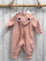 Preview:   Overall Gr. 74  rosa Kapuze mit weißem dreieckigen Zähnen Tiergesicht 
