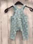 Preview:  Latzhose Gr. 62  hellblau weiße Blumen