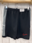 Preview: Nike Sportshorts Gr. 140  schwarz grauer Streifen an der Seite