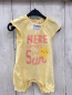 Preview: Little Ones  Playsuit  Gr. 56  gelb Sonne pink Schrift 
