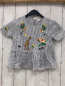 Preview: Next  Sommerbluse  Gr. 98  grau weiße Sreifen gestickte Blumen + Giraffe 