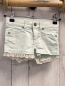 Preview: H&M  Shorts  Gr. 104  mint weißer Spitzensaum Bund verstellbar 
