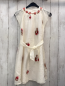 Preview:   Kleid  Gr. 134/140  weiß gestickte Blumen + Blätter 