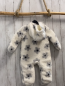 Preview: Moon Plüschoverall Gr. 68  weiß graue Blumen