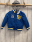 Preview:   Jacke Gr. 98  marineblau Schrift graue Kapuze blau gelb weißer Streifenbund 