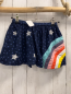 Preview: Mini Boden  Rock Gr. 116  blau bunter Regenbogen silber Pailettensterne + lila Sterne 