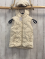 Preview:   Weste  Gr. 116  beige gestickte Blumen Kapuze 