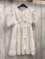 Preview: Loevia  Kleid  Gr. 122  weiß bestickt gemsokter Hüftbereich Rüschenbund 