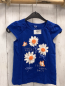 Preview:   T-Shirt Gr. 122  blau weiße Blumen mit golden Glitzer + orange Rosetten + Schetterlinge 
