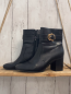 Preview:   Stiefeletten  Gr. 39  schwarz goldene Schnallen 