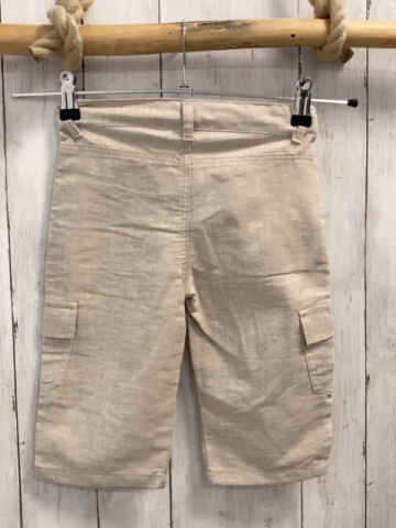   Shorts  Gr. 116  hellgrau aufgesetzte Taschen 