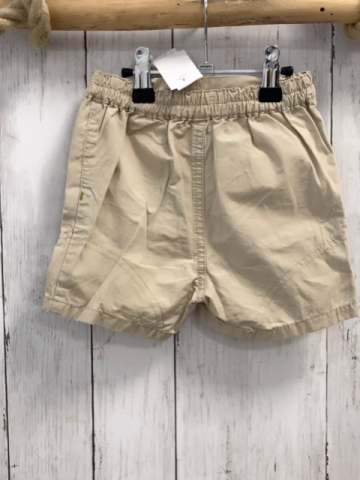 Esprit  Shorts  Gr. 80  beige hellgrüne Schrift 