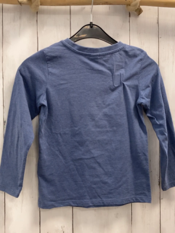 Dopodopo Langarmshirt  Gr. 116  hellblau Dinoskelett vor Häusern