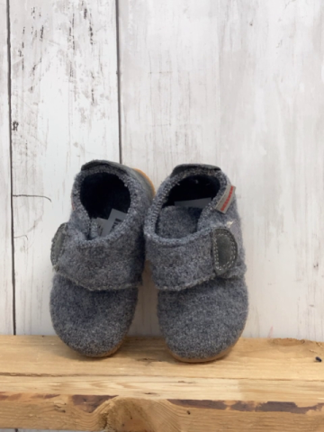 Giesswein  Hausschuhe  Gr. 21  grau 