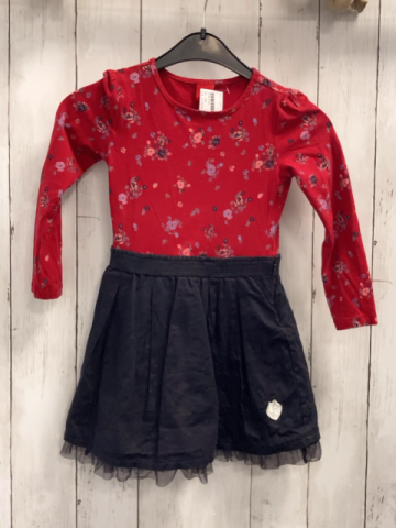 S´Oliver  Kleid  Gr. 104  rotes Oberteil mit Blumen schwarzer Rock mit Tüllsaum 