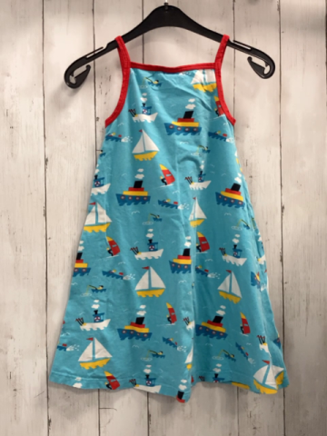   Kleid  Gr. 128  hellblau Segelboote Schiffe roter Bund 