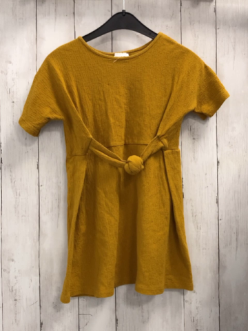 Zara  Kleid  Gr. 128  ocker 
