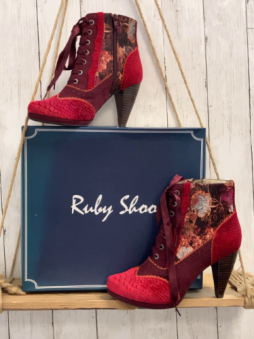 neu Ruby Shoo Stiefeletten  Gr. 39  weinot rot mit Blumen hoher Absatz NP 79,90 € mit Karton 