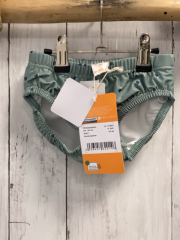 neu Alana  Badehose  Gr. 86/92  kiwi Fußspuren gelbe Sterne 