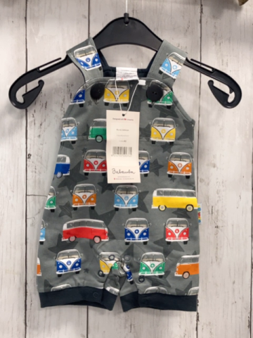 neu Babauba  Latzshorts  Gr. 62  grau bunte VW-Busse 