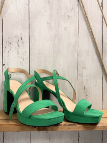 neu  Sandaletten  Gr. 38  grün NP 34,99€ 