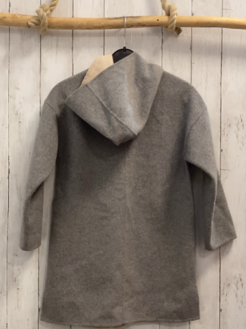 Zara  Mantel  Gr. 140  grau 53 % Wolle 