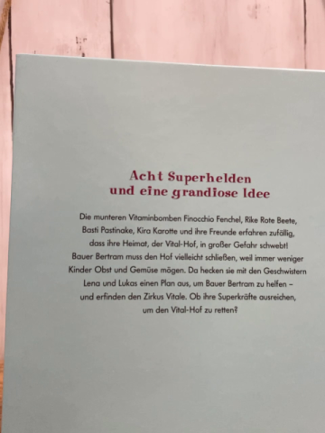   Buch Die Vitalen Acht: Manege frei für Superhelden 