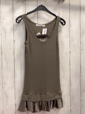   Longtop  Gr. 158/164  grau Rippen Rüschensaum 