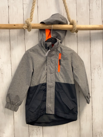   Regenjacke  Gr. 110  grau schwarz orange Reißverschluss + Fleecefutter 