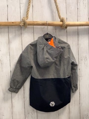   Regenjacke  Gr. 110  grau schwarz orange Reißverschluss + Fleecefutter 