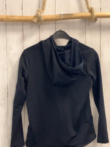 Under Armour  Sportshirt lang  Gr. 140  schwarz Kapuze Bauchtasche 