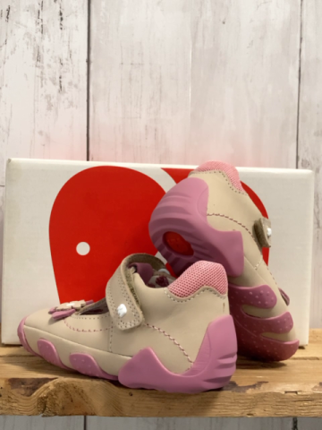 neu Elefanten  Schuhe  Gr. 19  beige rosa Bund Rosette NP 34,90 €  reduziert auf 24,40 € 