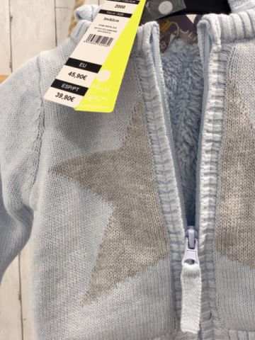 Boboli neu Strickjacke Gr. 62  hellblau grauer Stern abtrennbare Kapuze